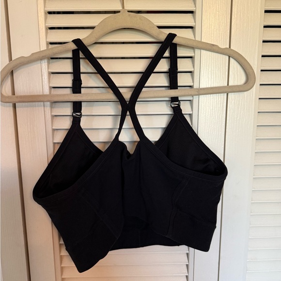 Nike Black strappy sports bra - Picture 2 of 2